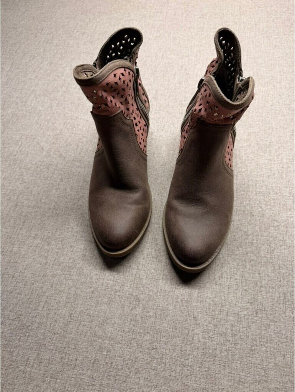 Not Rated Womens 8.5 Brown Coral Laser Cut Ankle Boots Western Boho Booties